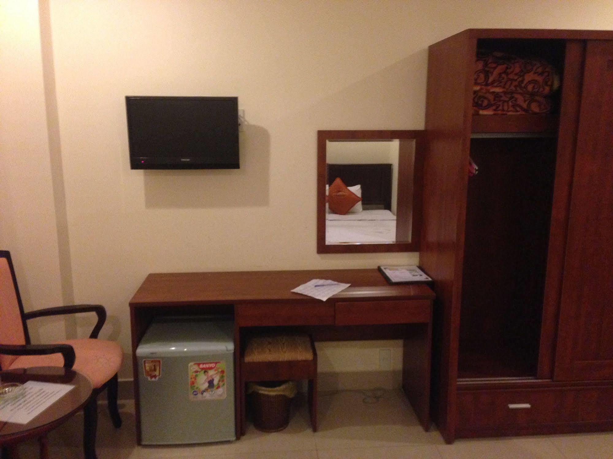 Golden Star Hotel Хуе Екстериор снимка
